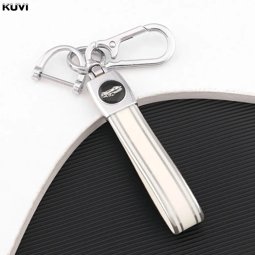 Luxury Rotating Car Keychain – Stylish Key Ring Holder